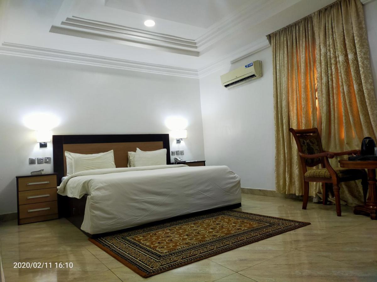 Immaculate Platinum Otel Abuja Dış mekan fotoğraf