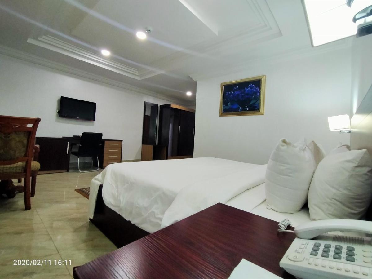 Immaculate Platinum Otel Abuja Dış mekan fotoğraf